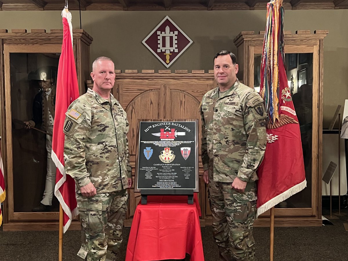 Honored to induct the Roughnecks plaque  ⁦@176EngBDE⁩ ⁦@36thInfantryDiv⁩ ⁦@TXMilitary⁩ to the Engineer Regimental Room ⁦@fortleonardwood⁩. ⁦@USAEnReg⁩ ⁦@Sapper_Assoc⁩ #EngineerWeek Humbled to be part of such lineage.  🙏🏼 ⁦@RoughneckCSM⁩