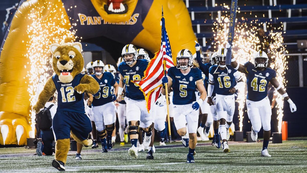 Blessed To Receive An Offer From Florida International University 🐾 <a href="/FIUFootball/">FIU Football</a> <a href="/CoachCBell26/">Corey Bell</a> <a href="/LargoFootball/">Largo Football</a>