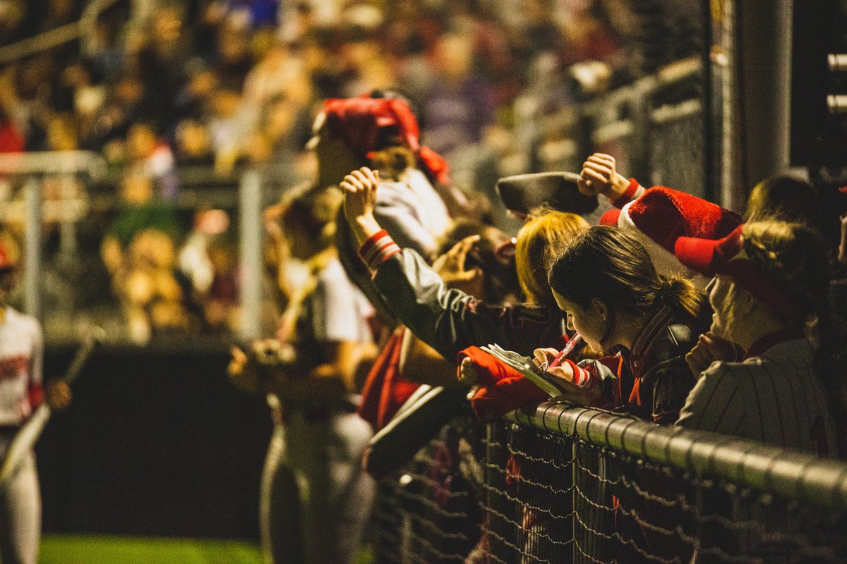 marcus_softball's tweet photo. Lady Marauders take the 2022 Mound Showdown Series and takes the final playoff spot for the district with stellar performance from both sides of the ball.  #WePlayOn #SluggerSquad #PlayoffBound https://t.co/y8RT5hUb2v