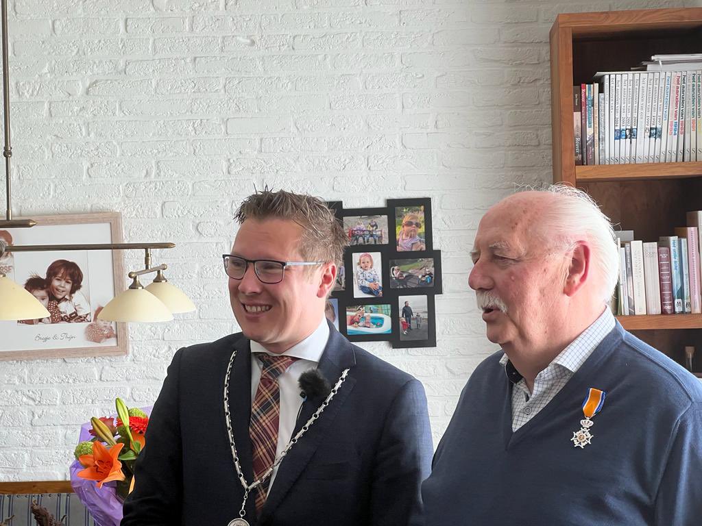 BramJacobsCDA's tweet photo. 🏅Een hartelijk proficiat voor deze drie heren met hun Koninklijke erkenning en dank voor hun maatschappelijke inzet! 🇳🇱 https://t.co/L6MOzdcbC2