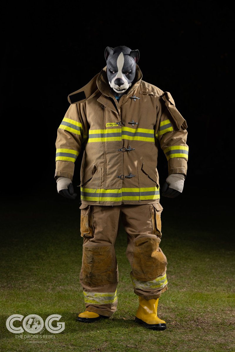 Bouncerthepup's tweet photo. Solo fire dog shots from #cog2022
šø: @RubberHandler https://t.co/DaW1YuY2iE