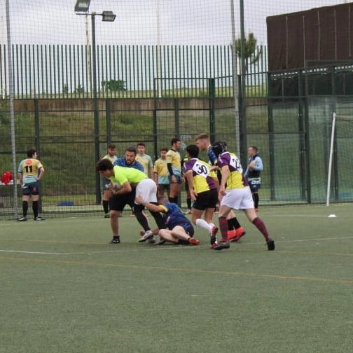 El fin de semana pasado participamos en la I Sede de la Liga Amateur de Rugby 7. Jugamos en Moguer contra el <a href="/HRugbyUnion/">Huelva Rugby Union</a> , <a href="/CRCoriaSamurais/">C. R. Coria Samurais</a> , <a href="/Rugbyecija/">Rugby Écija</a> y <a href="/cordobarugbyama/">CRAC</a> . 
Muy entretenida jornada de rugby.