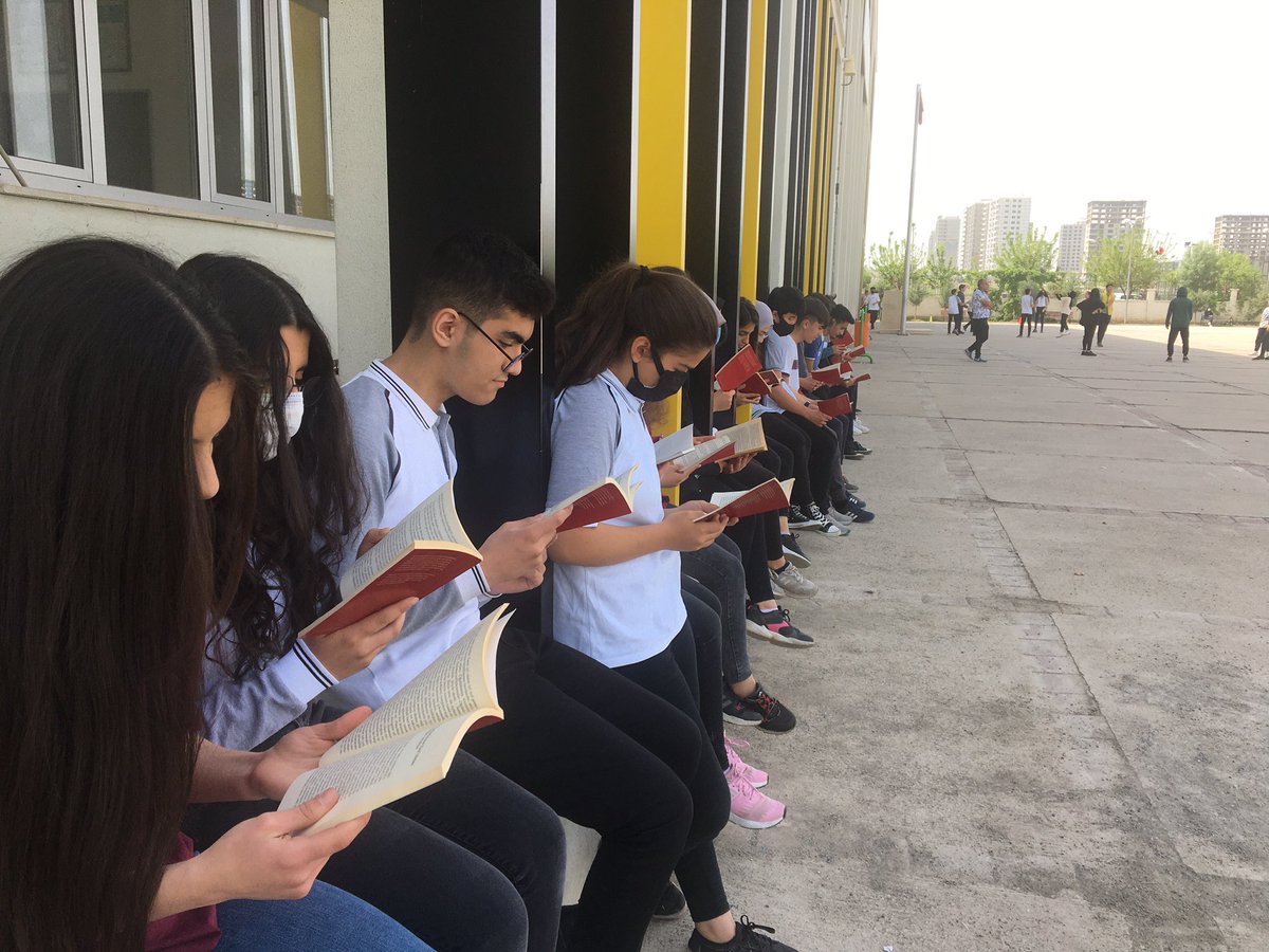 “TALAYTEPE ANADOLU LİSESİ OKUYOR”