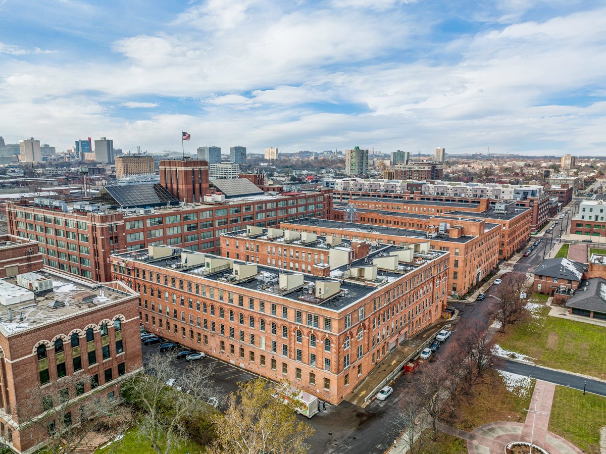 smsold_dev's tweet photo. Attn Detroit Clients: @Realcompmls RETS server will be unavailable for approx. 90 minutes for standard system maintenance.2 AM Eastern on Tuesday the 3rd of May, 2022. This is standard maintenance only, no changes will be applied to the RETS data at this time. #RETS #Detroit https://t.co/SmjkmCZw2G