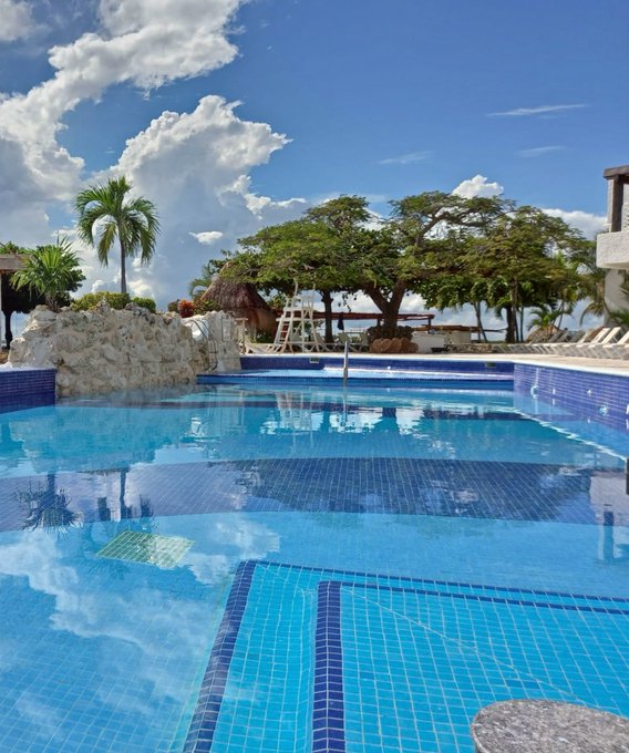 Great_Vacations's tweet photo. Spend the day by the pool... 💦☀️😎
#cancun #vacation #TravelTuesday https://t.co/sg9EYpt0wp