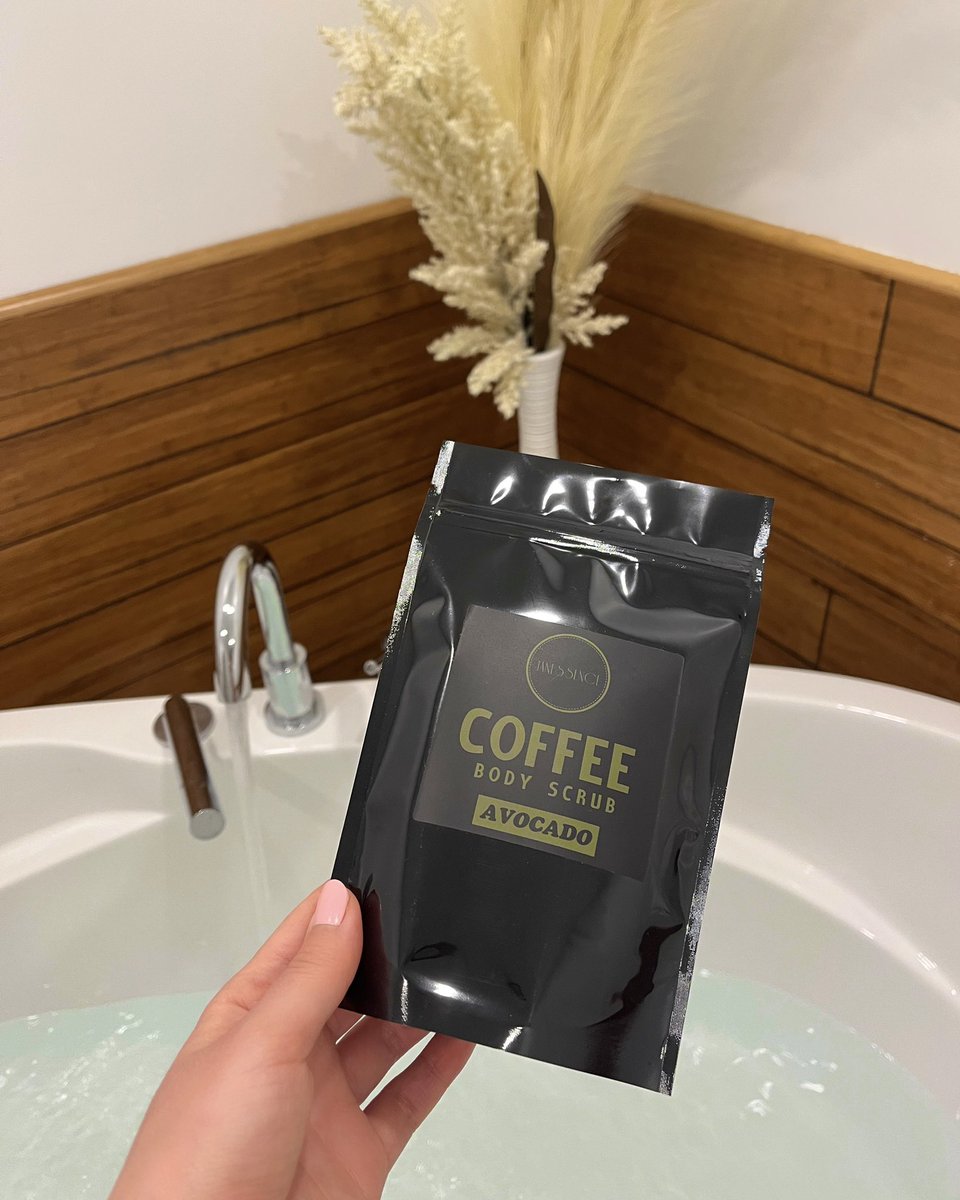 Janessence_'s tweet photo. ✨ Moisturize, hydrate + relieve very dry skin with our Avocado Coffee Body Scrub 150g ☕️🥑🤍⁣
⁣
🛒 Shop here: https://t.co/UIN5D40Xaj 

#Janessence #coffeescrub #bodyscrub #organic #natural #vegan #skincare https://t.co/pFQAPejF7L