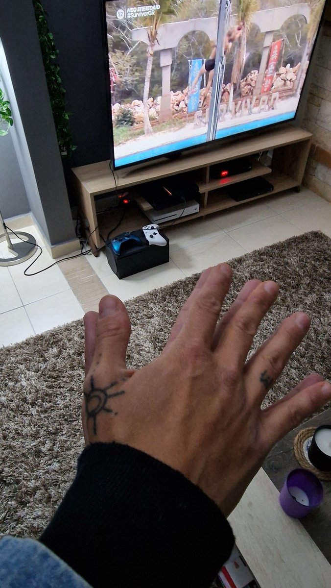 LambroukosJr's tweet photo. Ήρθε επι��έλους! Μύρι μου ❤️ #survivorGR https://t.co/XDI82VxSxE