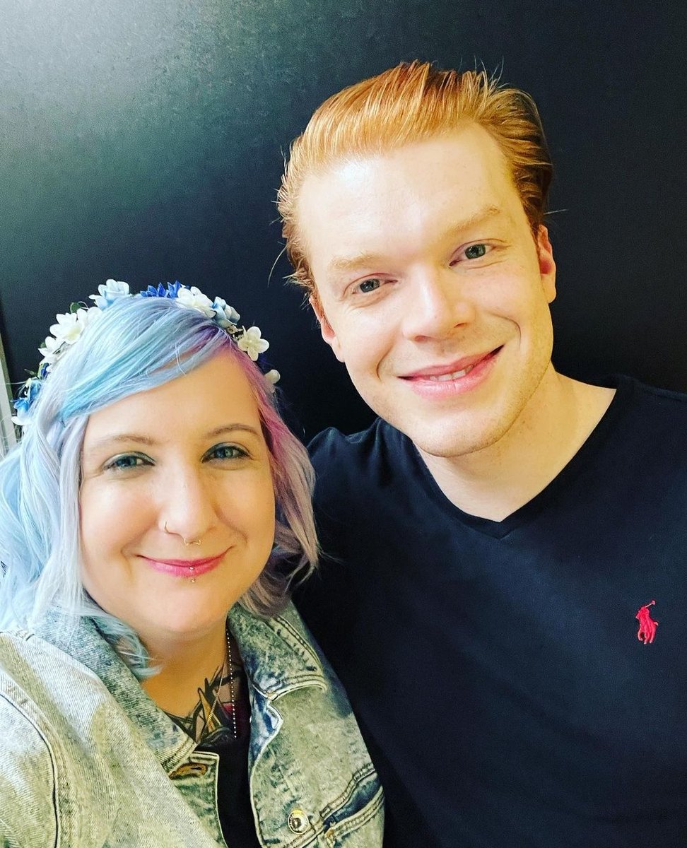 RadGallavich's tweet photo. #UPDATE 📢 | Cameron con fans en Dortmund, Alemania! https://t.co/0vNDsXwjm1