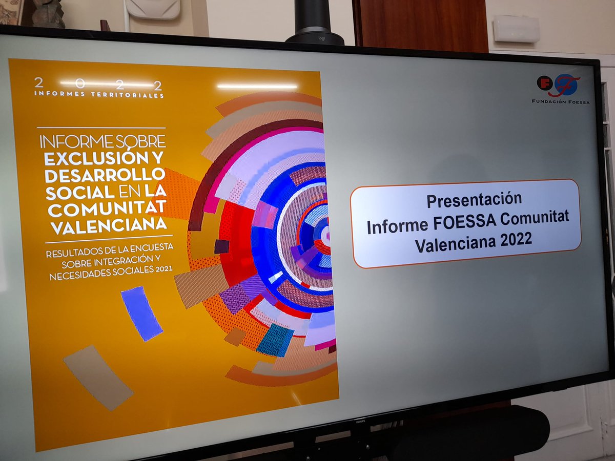 IsaMartinez53's tweet photo. "De la realidad a la esperanza en 6 pasos" 
Excelente presentación del #InformeFoessa a #VoluntariadoCáritas del #ProyectoInmigrantes
Gracias @mariamb_90 gracias @ValenciaCaritas #AquíLateUnCorazón #60AñosCerca https://t.co/PYTBPJQXIg