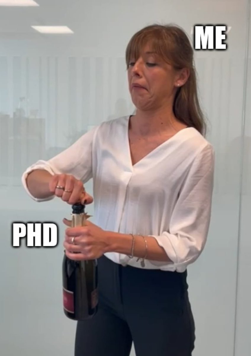 It was amazing to have my viva with Edward De Haan, @KeiCetel  and @DudchenkoPaul
. Many thanks to <a href="/drlmcgregor/">Lesley McGregor</a> and to my supervisors <a href="/m_ietswaart/">Magdalena Ietswaart</a>   Dimitrios Kourtis, David I Donaldson and <a href="/psy_naps/">Martin Gareth Edwards</a> to made real this journey. Finally I am a doctor.