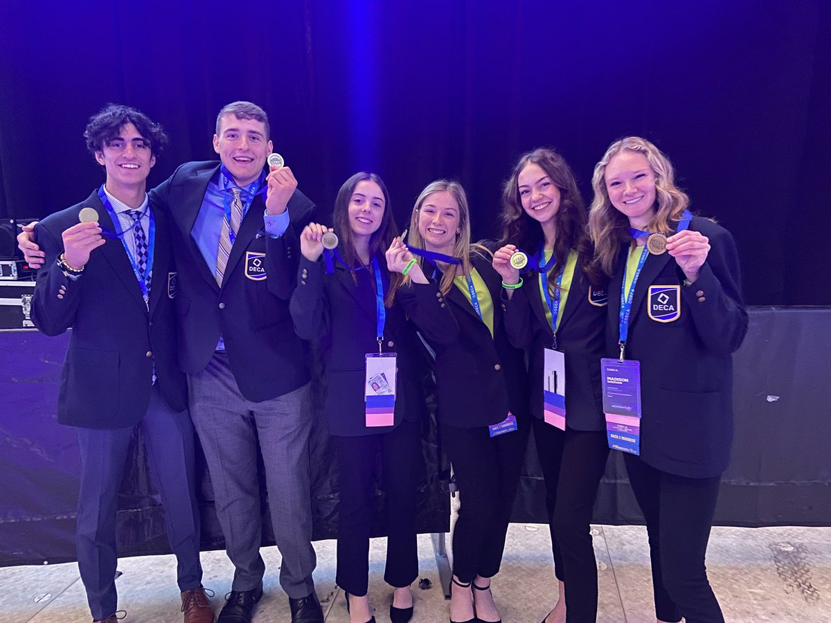 Rogers DECA tweet media