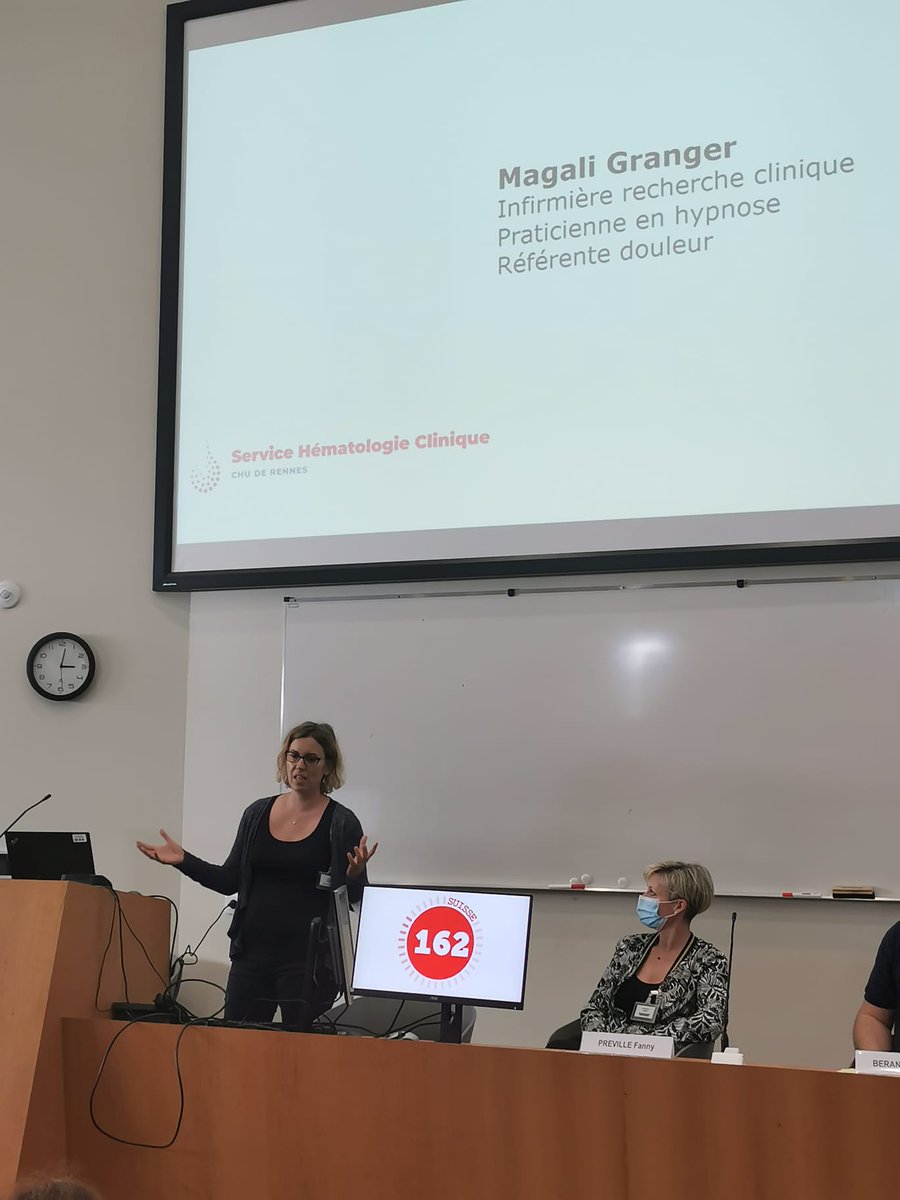 MagaliGranger's tweet photo. Présentation de mon projet QUALYBOM en 180 secondes du service d'hématologie adulte du Pr @HouotRoch à la première journée scientifique en soin du @CHURennes. Merci @MBoissart pour votre engagement et pour votre impulsion dans la recherche paramédicale. https://t.co/kCsE4Tody4