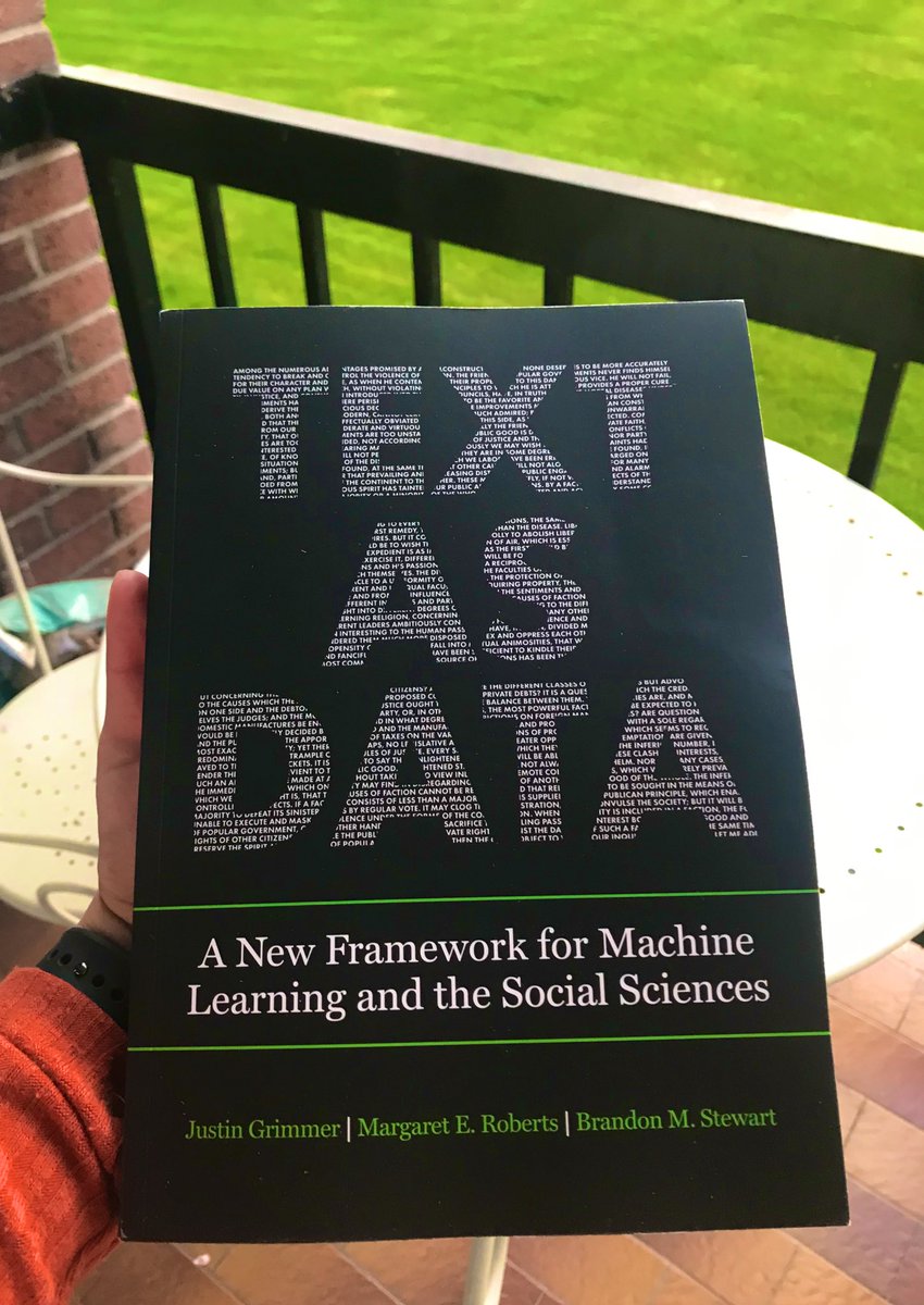 PaulaMontano__'s tweet image. #textasdata arrived 🎉