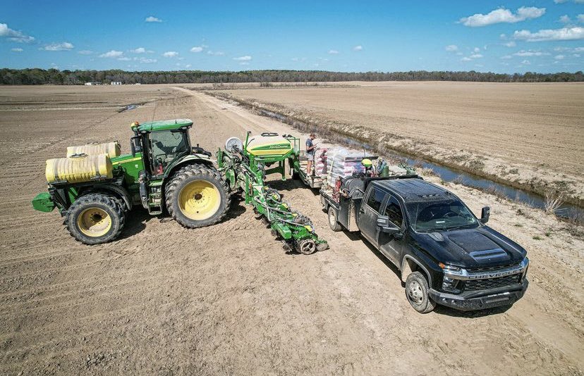ColtWall22's tweet photo. Well guys after a month ban. I’m back fuckers. Thought I’d give y’all update we have started Plant 22’. So far so good! #CANTSTUMPTHECOLT # https://t.co/qDvDbSheWJ