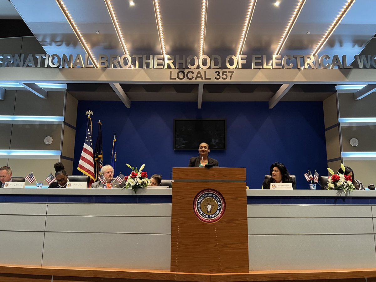 NVAFLCIO's tweet photo. Next up! Assemblywoman @clairethom11! Her parents were members of the Teamsters union, she herself is from @SEIU1107, and her son-in-law, William, is a member of the Plumbers & Pipefitters Local 525.
You can’t get more #unionstrong than that! #NVCOPE https://t.co/DebCxNXT7n