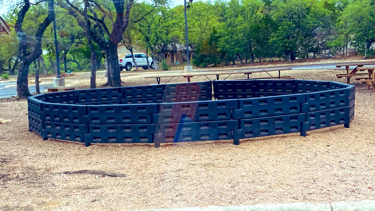 CoachJeffLeach's tweet photo. I’m seeing these pop up at local schools. 

Is it a gladiator pit for little kids? https://t.co/Lf7FEEFJEf