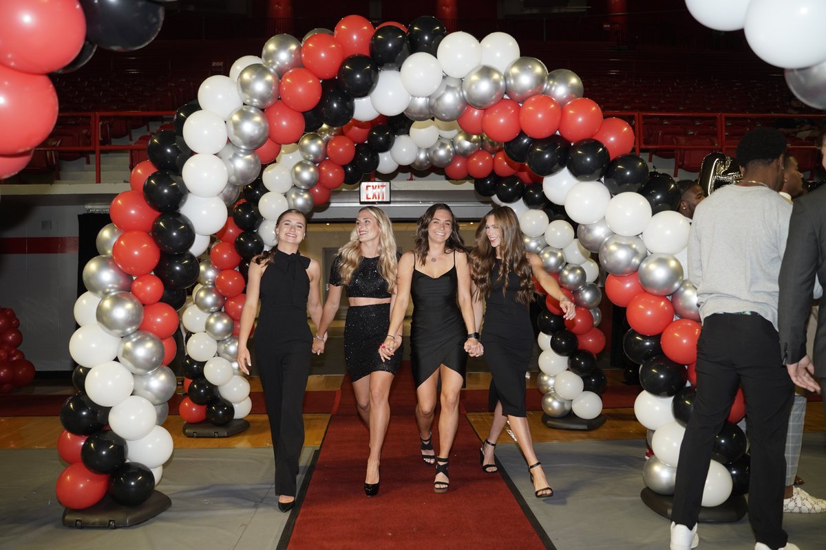 WKUXCTF's tweet photo. TOPSYs were a 𝓂𝑜𝓋𝒾𝑒 🎬 https://t.co/t99TkGT8Zu