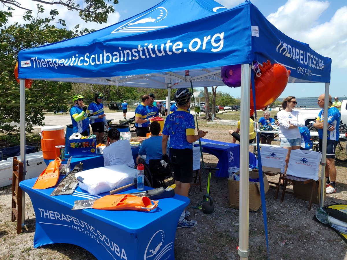 TherapScubaInst's tweet photo. What a wonderful time we had at the 2022 @BiketotheBeach Florida ride, with our team #CampOpenSEAS in communion with @ThumbsUpINT and others.
We #BikeToTheBeach to promote #ScubaForAll 💙 https://t.co/dSerP93qcy
