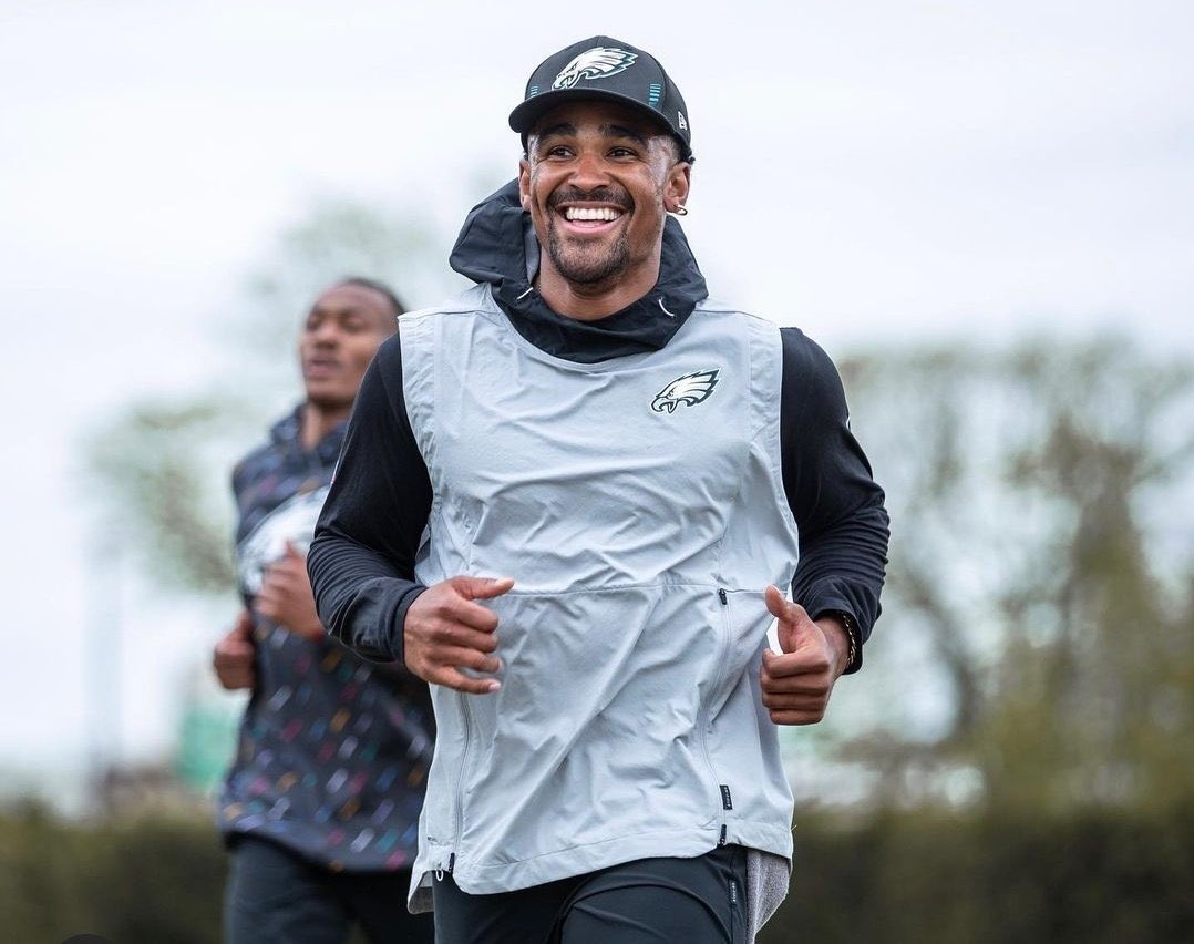 PFF_Eagles's tweet photo. Jalen Hurts will be a top __ QB this season. https://t.co/A3Rn0bFX0S