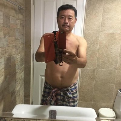 phạm quê tweet media