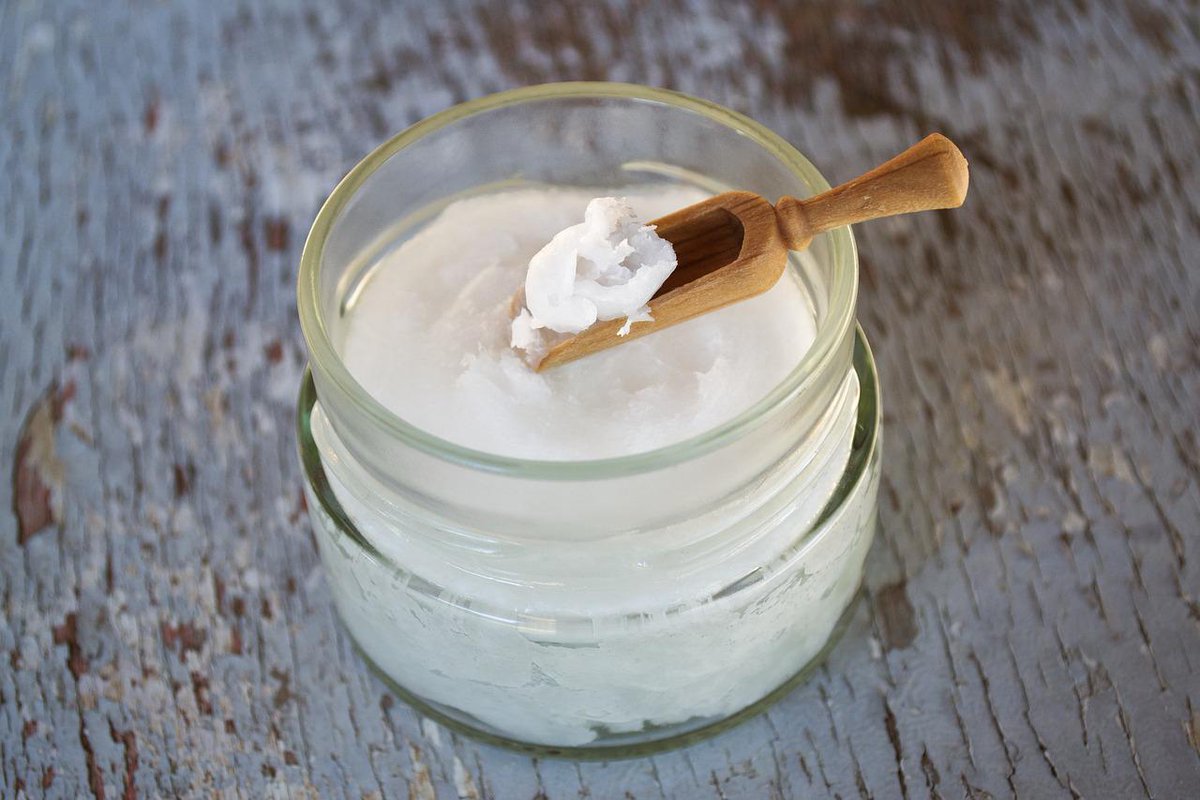 callahanchem's tweet photo. Sodium cocoate is an additive derived from coconut oil. It helps clean the skin naturally, making it a popular ingredient in cosmetics, soap, and other beauty products. https://t.co/OnHL3Nv60I https://t.co/VgnPT8uIlY