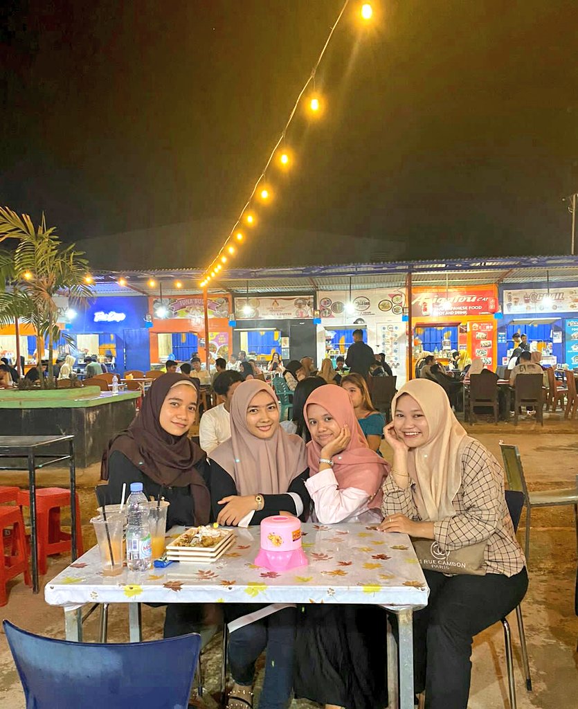 este aisyah ewa🍟 (@icaewaaaa_) on Twitter photo 