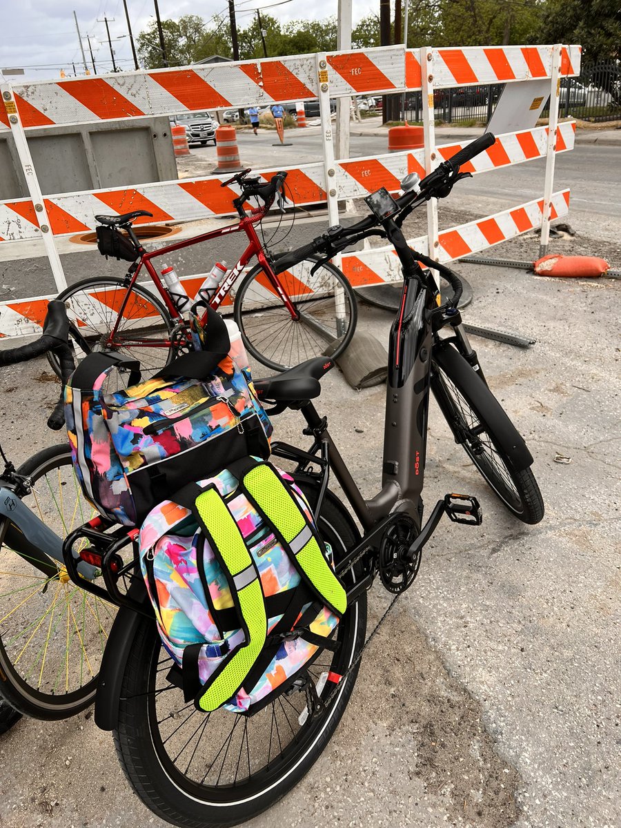 ★★★★★ Stylish backpack pannier  pocampo.com/products/irvin… <a href="/pocampobags/">Po Campo Bags</a> #bikeandbefree #ebikes #bikebag #bikepacking