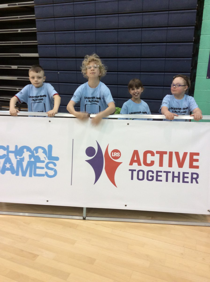 Thringstone Primary tweet media