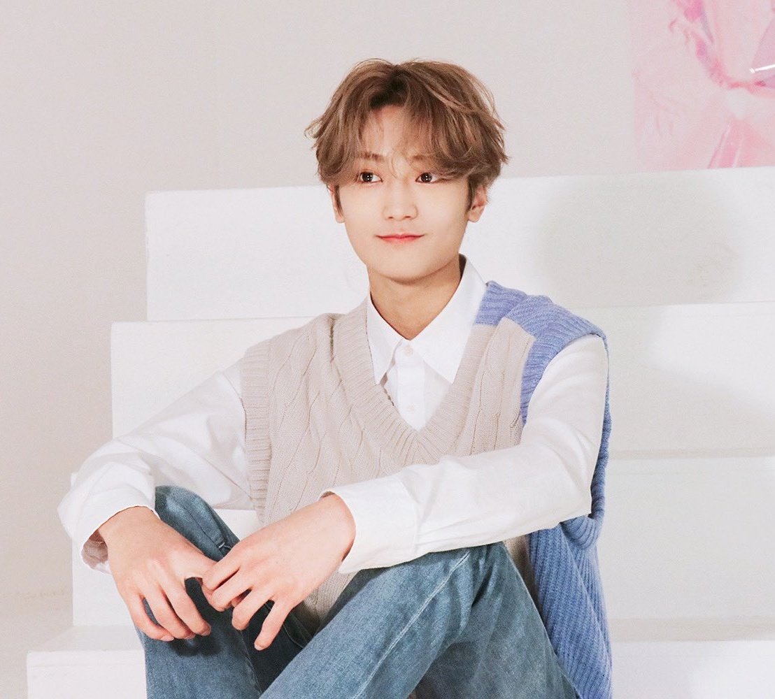 KTYfoIder's tweet photo. this taeyoung lives rent free in my mind https://t.co/Xt8hroU2Hd