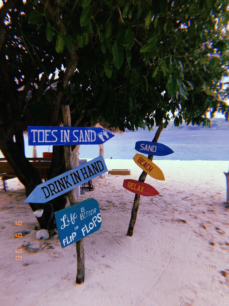 TopiaApp_FI's tweet photo. Being FI means different things to different people 

But you can’t go wrong with a bit of beach time 🌞🏝#FinancialFreedom https://t.co/z2p1vqFoAi