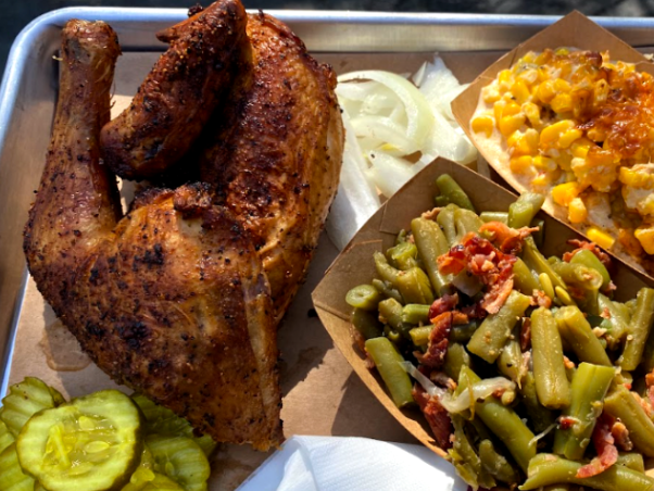 bigdbarbecue's tweet photo. When @historicmansfield states that Big D BBQ is the "Hometown Favorite", there is a reason!
#HometownFavorite #MansfieldRestaurant #MansfieldBBQ #MansfieldLunch #Lunchtime #bbqDinner #MansfieldBarbeque https://t.co/kcsb0jcj6S