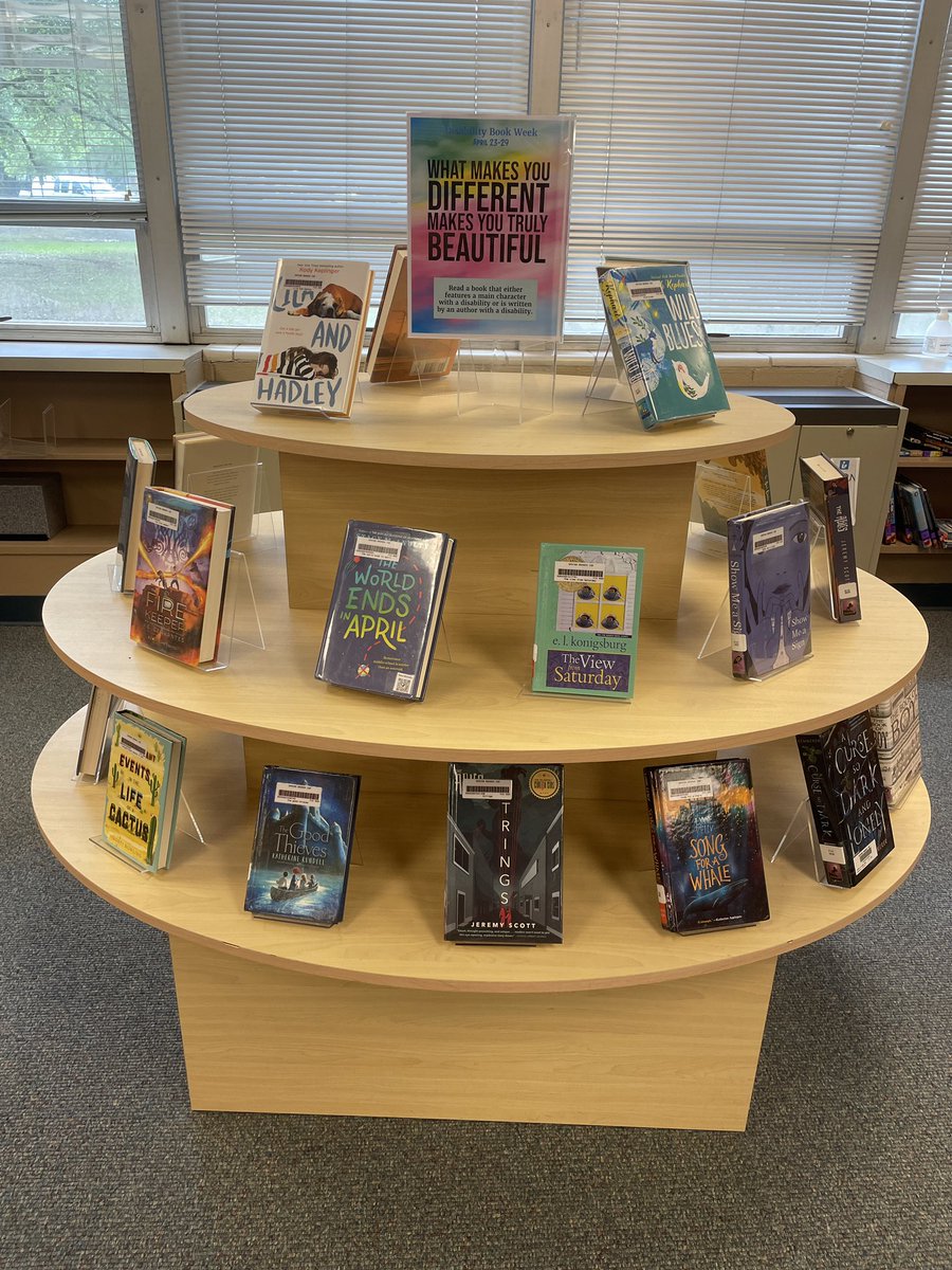 Memorial Middle School Library tweet media