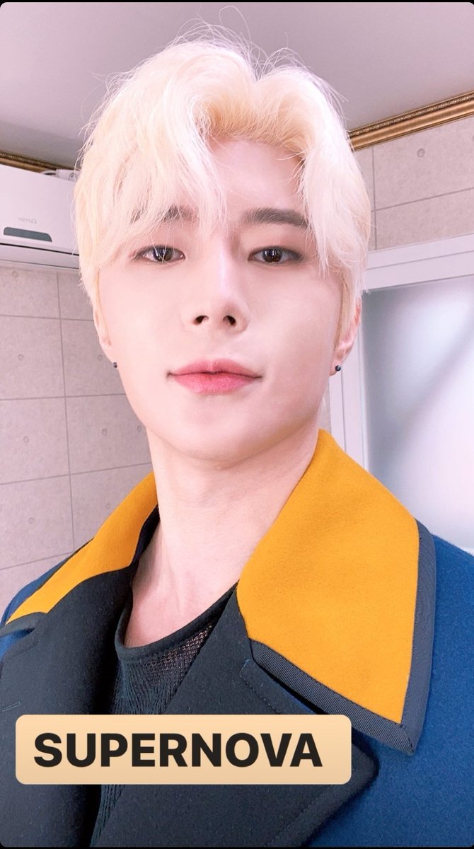 like_a_destiny's tweet photo. 그 때의 금발 툽님... 역시 레전드야... https://t.co/z0SeDsvcv4