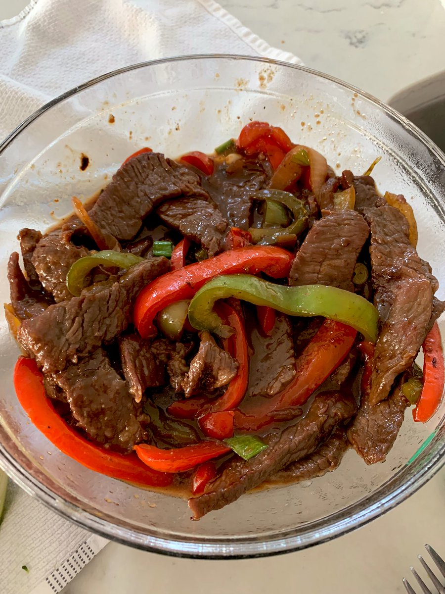 frostbitecra's tweet photo. I don’t mean to brag, but this was a very good meal and probably a lot healthier than what’s cooked at our local restaurant. Ingredients were fresh, meat and vegetables were delicious… vegetable fried rice with pepper steak. #chefaustin @chefdjimenez https://t.co/2CzpTrBOl3