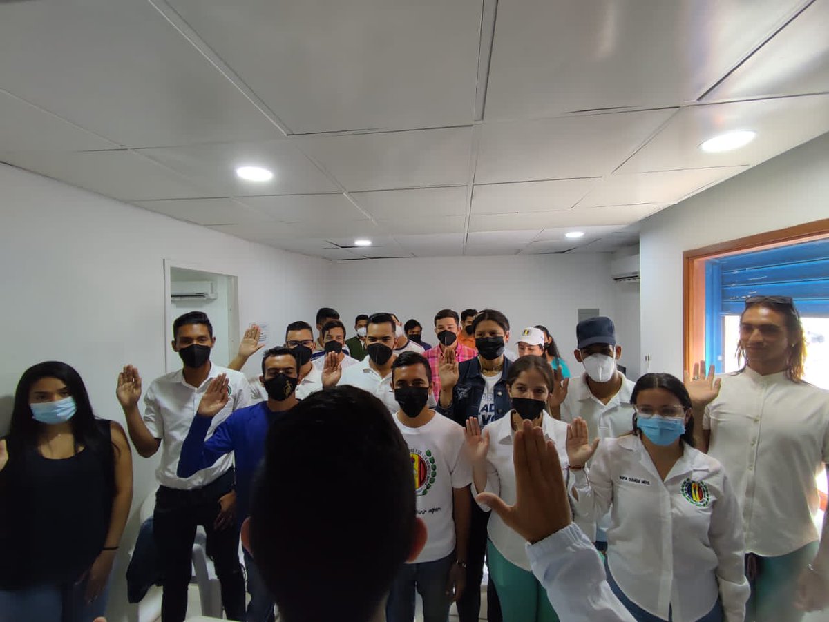 VMistaje's tweet photo. #26abril| Una vez más se reafirma el compromiso intachable con la Democracia en Venezuela, y con mayor auge, hacia nuestra organización. 

Ya Nueva Esparta, cuenta con una estructura consolida y sólida que va DE FRENTE Y DANDO LA CARA 🏳️

¡We Will come Back! https://t.co/IAxknC0D2v