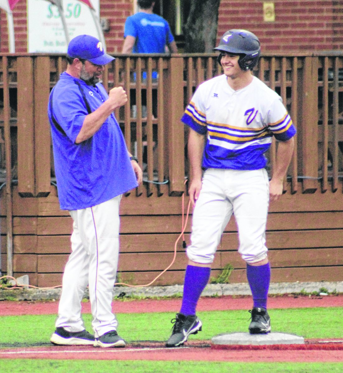 Couple of opening-inning scenes before darkness descended upon VA Memorial Stadium in Chillicothe on Monday night, where &amp; when undefeated &amp; No. 1 ranked in OHSBCA D-IV poll <a href="/VHSBaseball3/">VHS_Baseball</a> defeated No. 14 <a href="/fairfield_lions/">Fairfield Lions Athletics</a> 6-4. <a href="/N_crab42/">Nolan Crabtree</a> <a href="/ChaseMorrow18/">Chase Morrow</a> <a href="/Landon_Jones6/">Landon Jones</a> <a href="/ChaseMorrow18/">Chase Morrow</a>