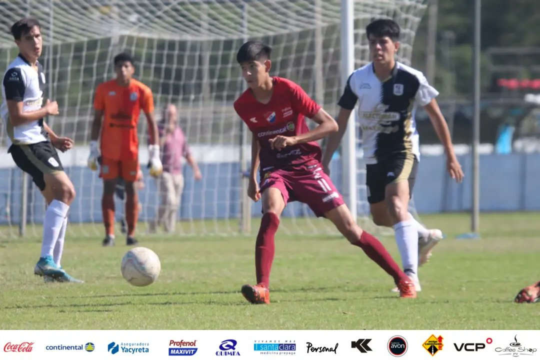 CanteradelTrico's tweet photo. #CanteraTricolor 🔴⚪🔵
#catSub17 ⚽️🙋🏻♂️
🏆 Torneo #Apertura2022
🗓Fecha 7 - Regularización
¡Final del partido!
Tacuary 1 🆚️ 1 #NACIONAL
📌Gol: 23' ST Fabrizio Facetti
#VamosLaAcademia 🙌🏻 https://t.co/pH5YZUWfCW
