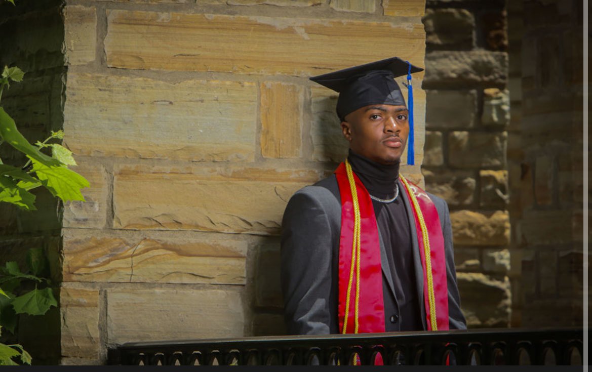 ScooterRisper's tweet photo. 3 years later… 

☑️Honor Graduate 
☑️3.6 GPA
☑️Dean’s List every semester 
☑️All GSC Academic Team
☑️ Cum Laude w/ Honors 
The Moral of the story is to STAY TRUE TO YOU! They said I would change, but I’m still the same me with the same dreams! This one here for my mama❤️ https://t.co/2Sldt0Th29