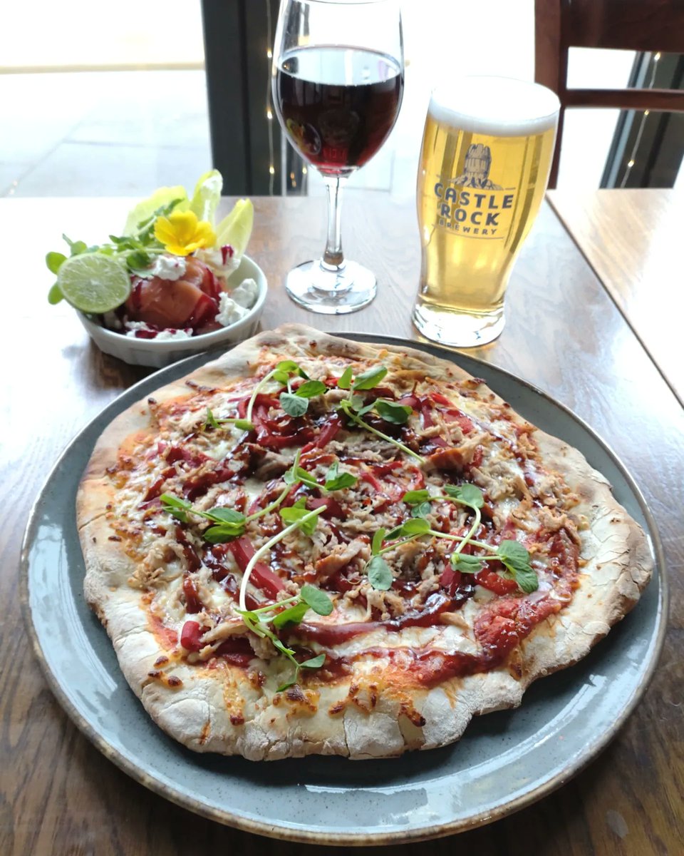 Yarn_Bar's tweet photo. Tonight we see the start of Wuthering Heights in the Theatre Royal and also renowned composer @KarlJenkinsReal in the Concert Hall.
We're open both before and after both shows with our menus so make sure you pop in!
@CRBrewery
@RoyalNottingham https://t.co/0TCT9DPtMC