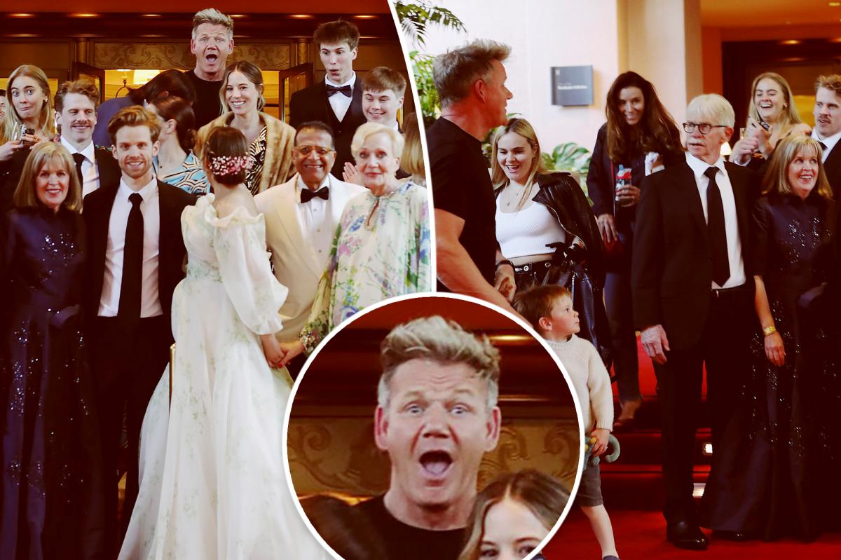 RT @PageSix: Gordon Ramsay photobombs Los Angeles couple at their wedding https://t.co/QHWX3td8ma https://t.co/WAeylWwIHF