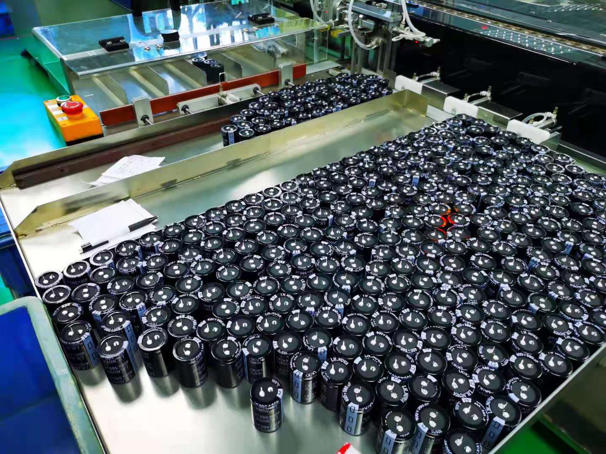 HaijunSun666's tweet photo. Electrolytic capacitors, contact me if you need, WeChat 18717008326 https://t.co/CwyexDKTcI
