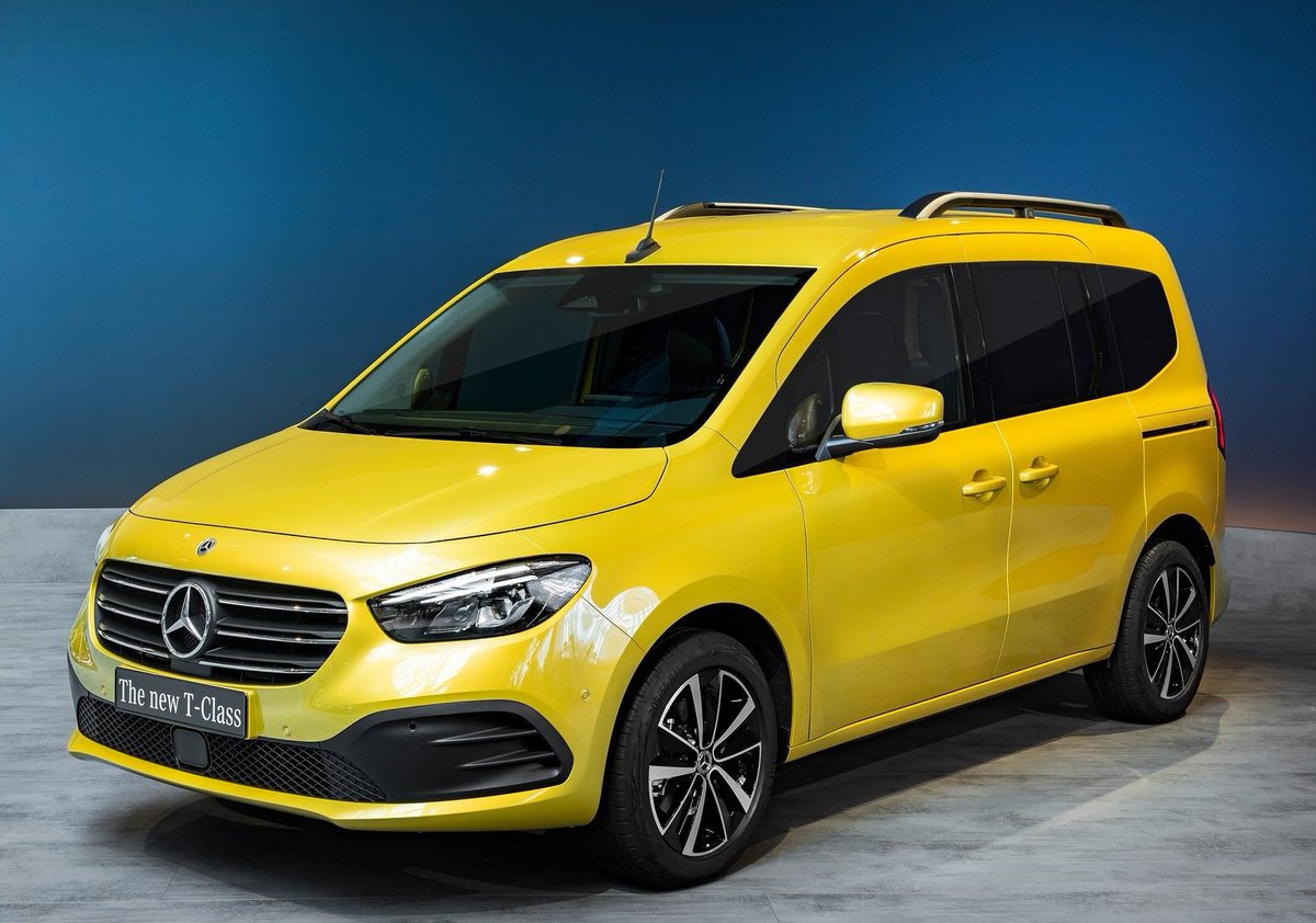 khuleonwheels's tweet photo. Mercedes-Benz unveils all-new T-Class. See details here: https://t.co/1gkkSxzXS6.
#MercedesBenzTClass #TClass https://t.co/3eMh7D4rBH