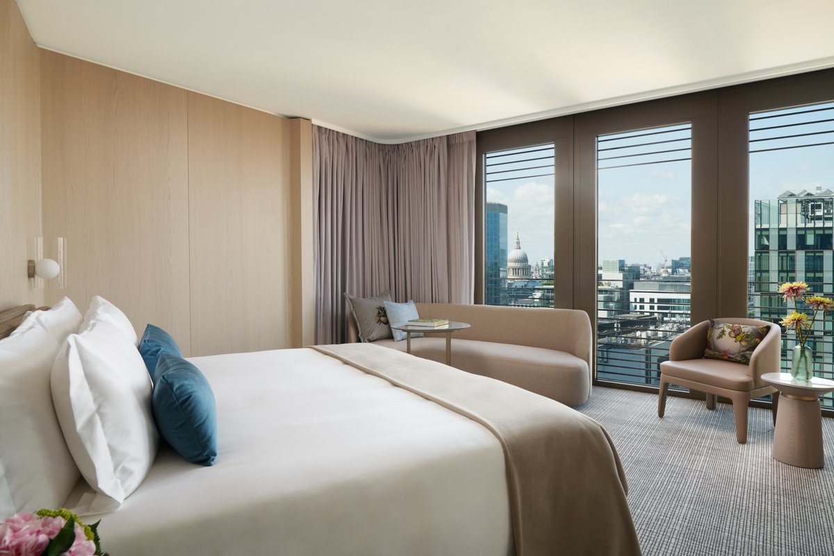 Thank you to Pan Pacific London for donating to our charity on-line auction, a one night stay for 2 including breakfast at the stunning Pan Pacific London.

Place your bid for this and many other amazing auction lots at: uk.givergy.com/MN2022/