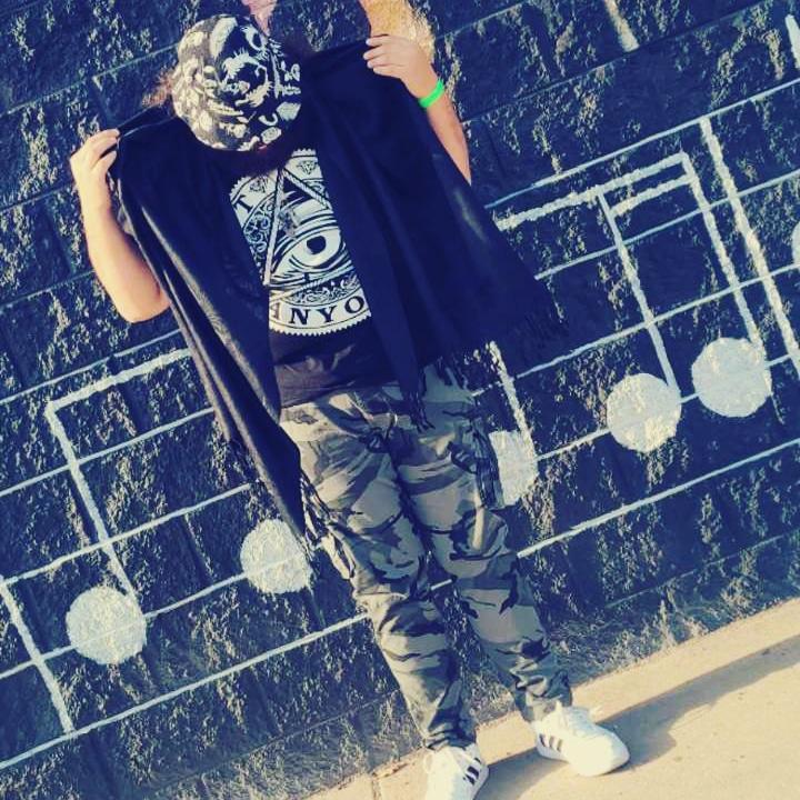 FozzyGrass's tweet photo. Quit sleeping on me, getting you addicted like cocaine. #rap #upncoming #neverstop #hustle https://t.co/qB10G0spDE