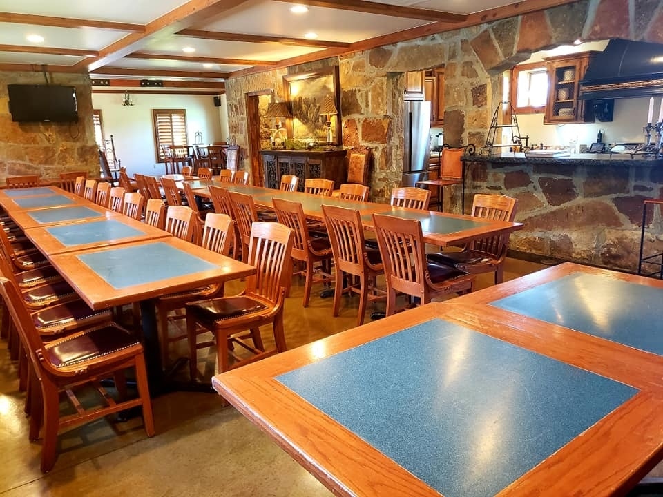 MCL_OK's tweet photo. We are so pleased to have a great deal of space that is all set to bring your celebration to life 🎉!

From weddings to private parties, know that our versatile venue can complement any vision that you have for your event: https://t.co/KvT3yneauE

#mountaincreeklodge #wed https://t.co/WDFeaeKOPZ