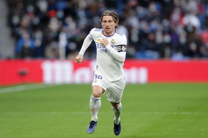 shaqmanzy's tweet photo. Debruyne is now the second best in Manchester,Modric is around https://t.co/wzY0h1hCD7