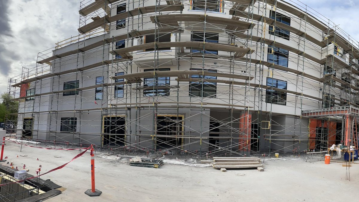 PRI_LLC's tweet photo. Watching The Common take shape with this panorama of the courtyard! ⚒️📸 @BuildWillmeng @TheCommonPhx https://t.co/Z2QHstIiAJ
