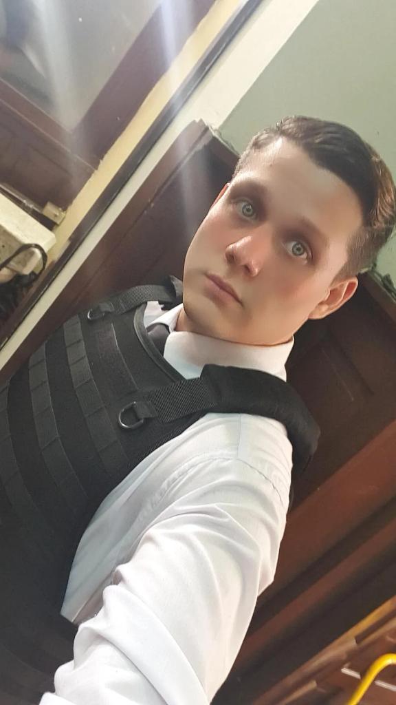 Yo creo que si me quedan xd