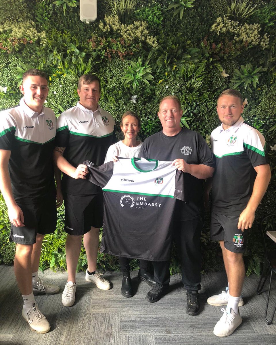 The 1st team would like to thank Lee and Sarah Chester of <a href="/theembassyhotel/">The Embassy Hotel</a> @gingersembassy @chestersfishchips for sponsoring our new warm up tops. The support is greatly appreciated #UTD #rugbyleague #369 🇳🇬🇳🇬🇳🇬
