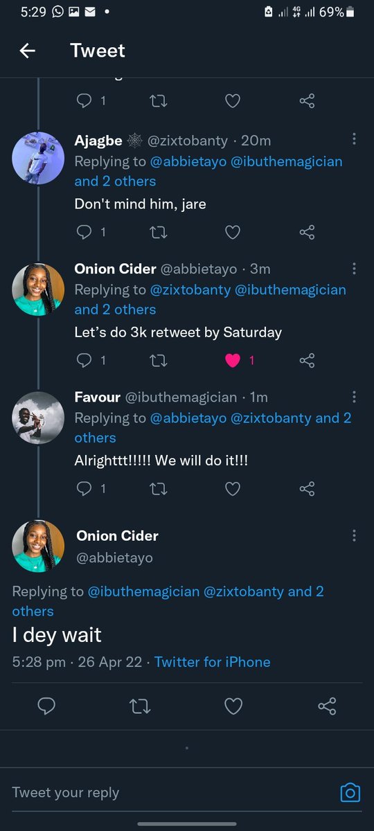 Twitter peopleeee!!!! I have never asked for anything from y'all before, but now I humbly beg for your RTs.. Please, I need just 3k retweets to go on a date with @abbietayo... Just dey RT abeg.. *abracadabra* 🌚🌚